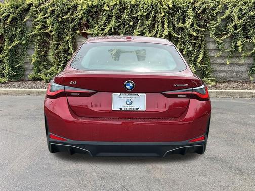 Vegas Red Metallic 2026 BMW i4 Gran Coupe xDrive40
