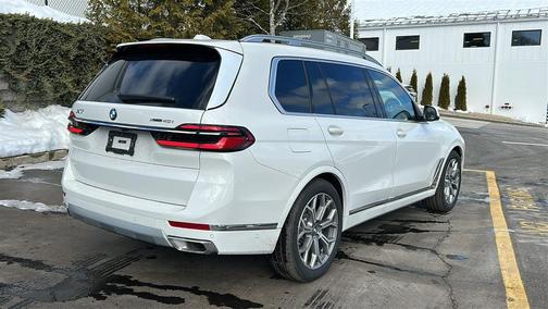 2026 BMW X7 xDrive40i