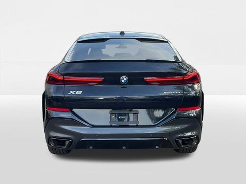 Carbon Black Metallic 2026 BMW X6 xDrive40i