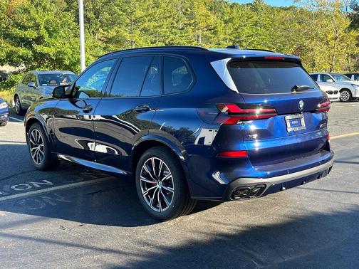 2026 BMW X5 M60i