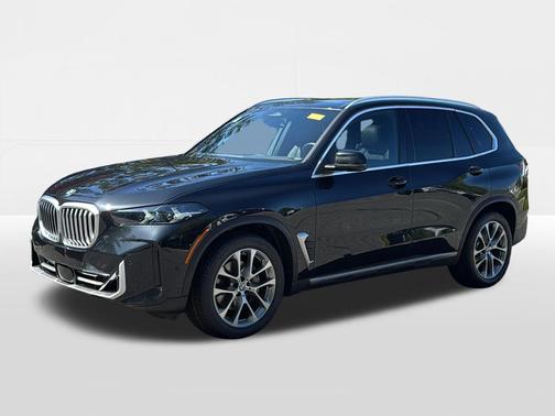 Black Sapphire Metallic 2024 BMW X5 xDrive40i
