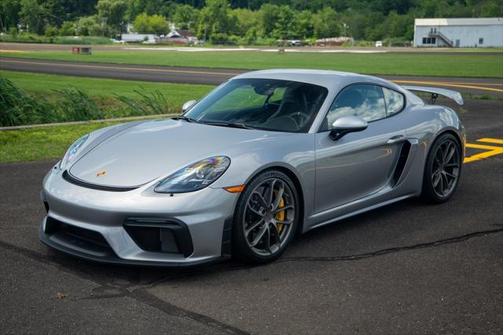 2022 Porsche 718 Cayman GT4