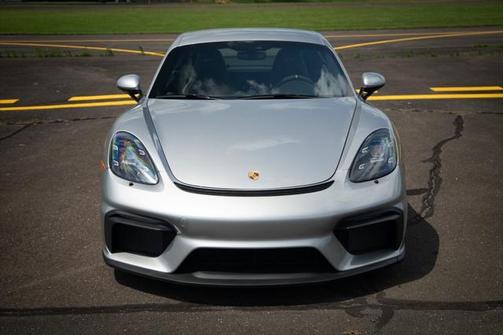 2022 Porsche 718 Cayman GT4