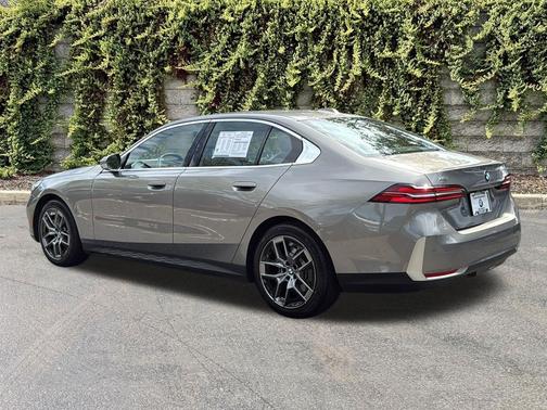 Oxide Grey Metallic 2026 BMW 530 xDrive