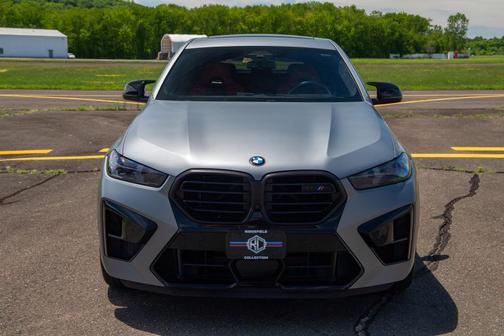 GREY 2024 BMW X6 M