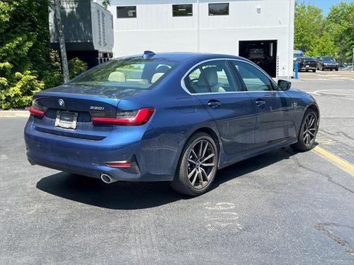 2022 BMW 330 xDrive