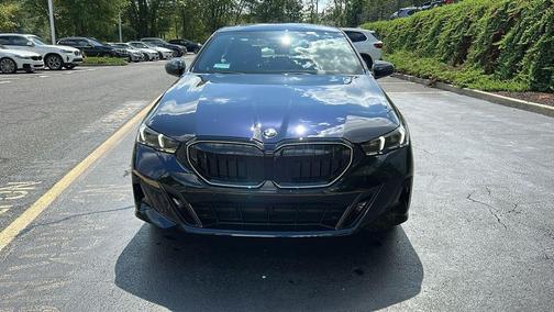 2026 BMW 530 i xDrive