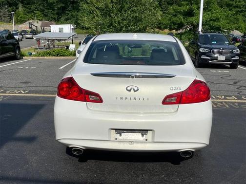 2011 INFINITI G25x Base