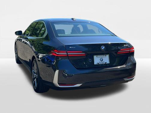 Dark Graphite Metallic 2026 BMW 530 xDrive