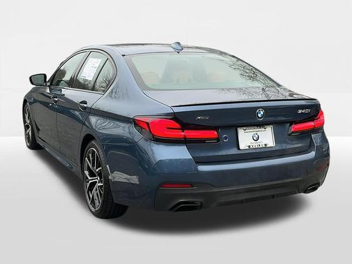 Arctic Race Blue Metallic 2023 BMW 540 i xDrive