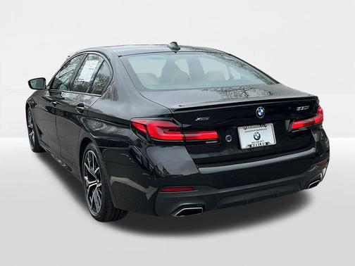 Black Sapphire Metallic 2023 BMW 530 i xDrive
