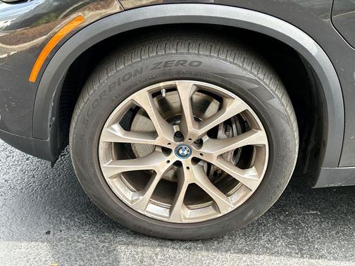2023 BMW X5 PHEV xDrive45e