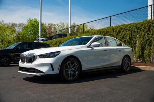 2025 BMW i5 xDrive40