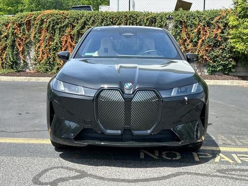 2026 BMW iX xDrive45