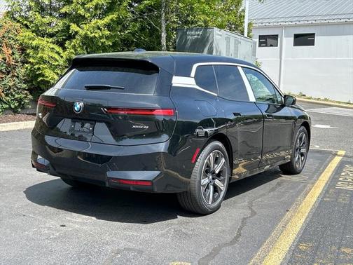 2026 BMW iX xDrive45