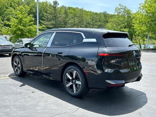 2026 BMW iX xDrive45