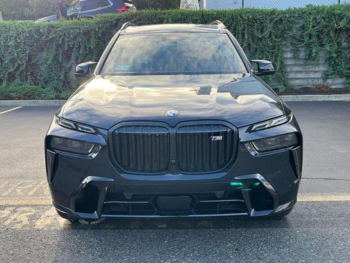 2026 BMW X7 M60i