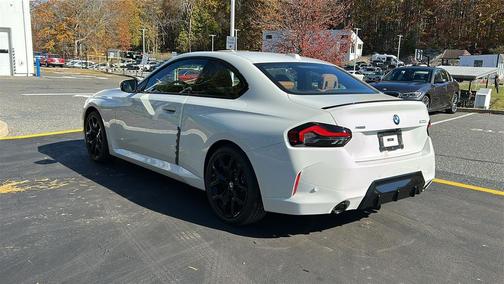 2025 BMW 230 i xDrive