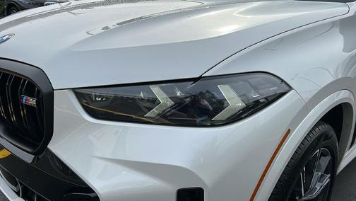 2025 BMW X5 M60i