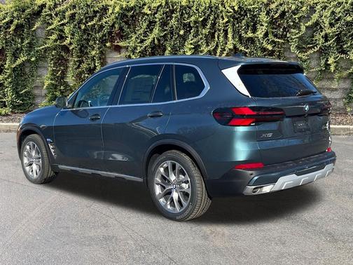 Blue Ridge Mountain Metallic 2026 BMW X5 xDrive40i
