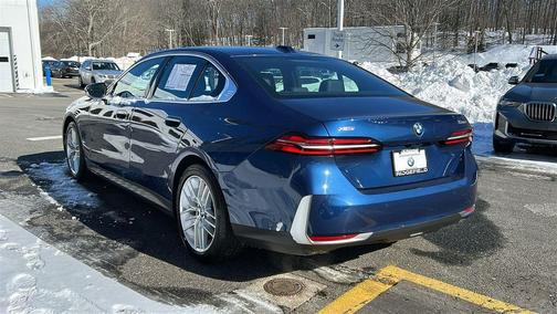 2025 BMW 530 xDrive