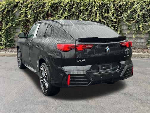 Black Sapphire Metallic 2026 BMW X2 xDrive28i