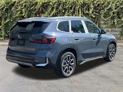 Storm Bay Metallic 2026 BMW X1 xDrive28i