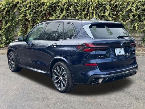 Tanzanite Blue II Metallic 2026 BMW X5 PHEV xDrive50e