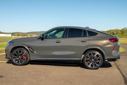 2023 BMW X6 M 