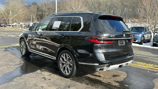 2024 BMW X7 xDrive40i