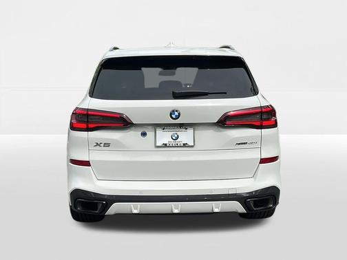 Alpine White 2023 BMW X5 xDrive40i