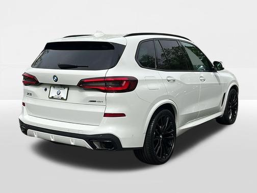 Alpine White 2023 BMW X5 xDrive40i