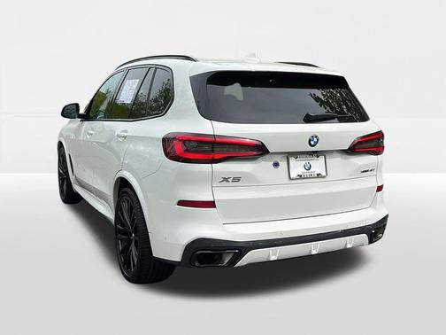 Alpine White 2023 BMW X5 xDrive40i
