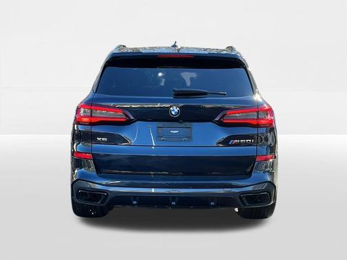 2022 BMW X5 M50i