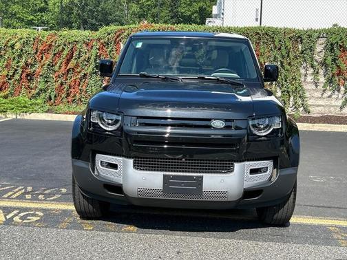 2022 Land Rover Defender 90 S