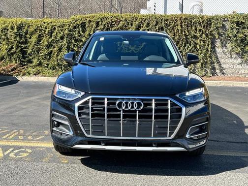 2023 Audi Q5 40 Premium