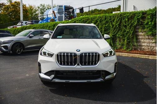 2025 BMW X1 xDrive28i