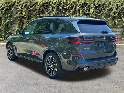 Dravit Grey Metallic 2026 BMW X5 xDrive40i