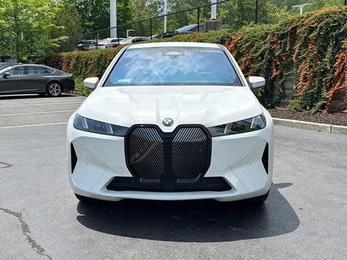 2026 BMW iX xDrive45
