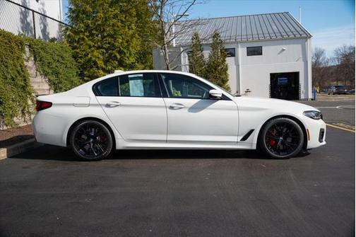 Alpine White 2021 BMW 540 xDrive