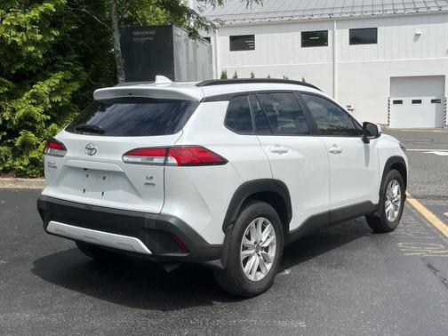 2022 Toyota Corolla Cross LE