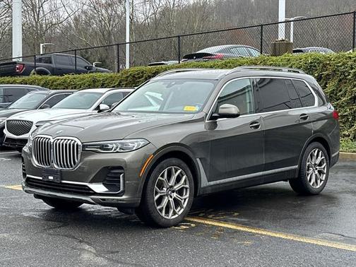 2022 BMW X7 xDrive40i