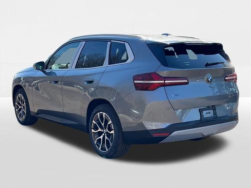 Skyscraper Grey Metallic 2026 BMW X3 30 xDrive