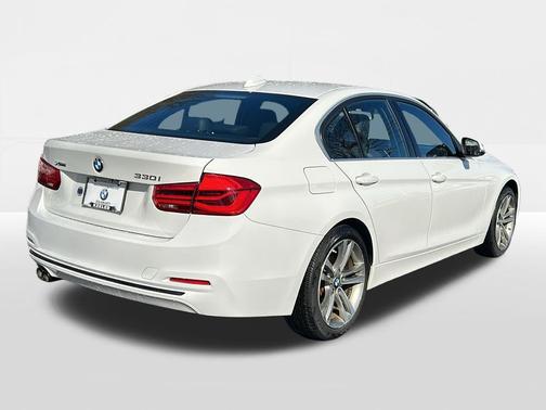 2018 BMW 330 xDrive