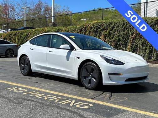 2022 Tesla Model 3 Long Range