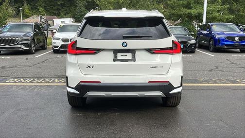 Alpine White 2026 BMW X1 xDrive28i