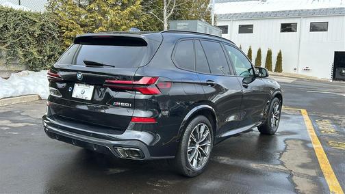 2024 BMW X5 M60i