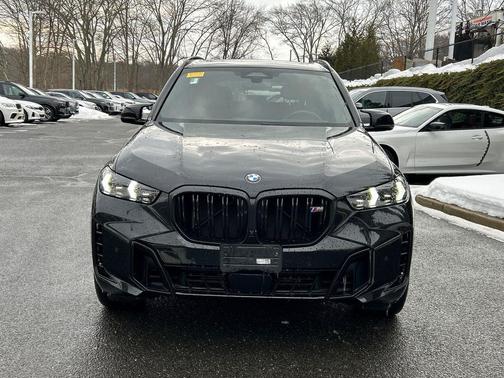 2024 BMW X5 M60i