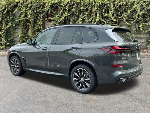 Dravit Grey Metallic 2026 BMW X5 xDrive40i