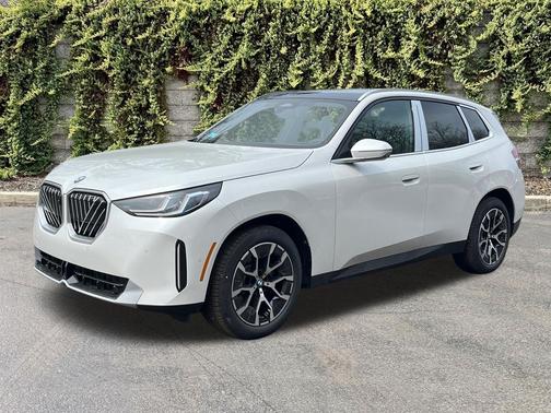 Mineral White Metallic 2026 BMW X3 30 xDrive